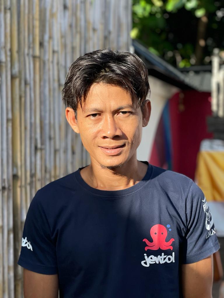 Team Abyss dive center